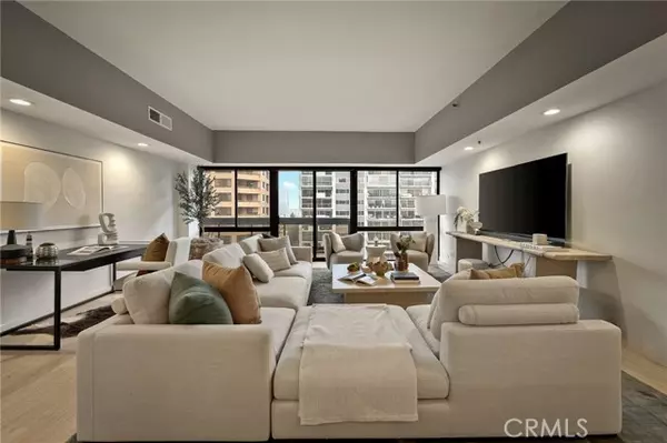 Los Angeles, CA 90024,10445 Wilshire