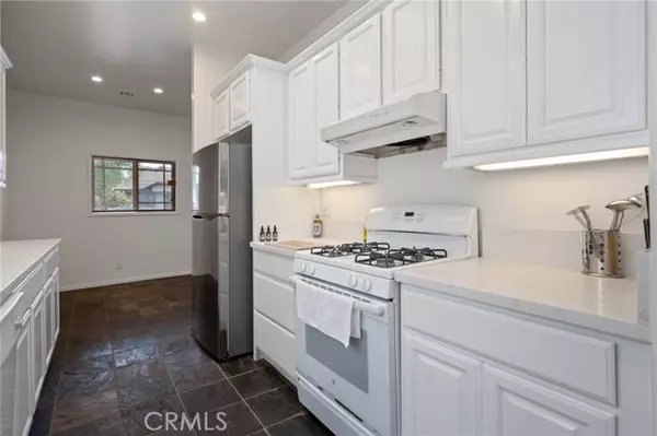 Redondo Beach, CA 90277,301 S Lucia AVE