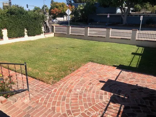 Los Angeles, CA 90019,1009 S Rimpau