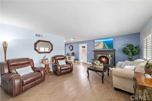 Huntington Beach, CA 92649,17612 Wrightwood LN