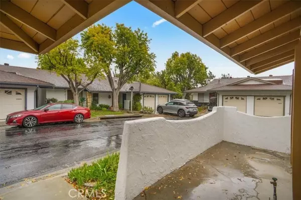 Newhall, CA 91321,26847 Oak BR
