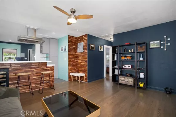 Los Angeles, CA 90042,5639 Ash ST