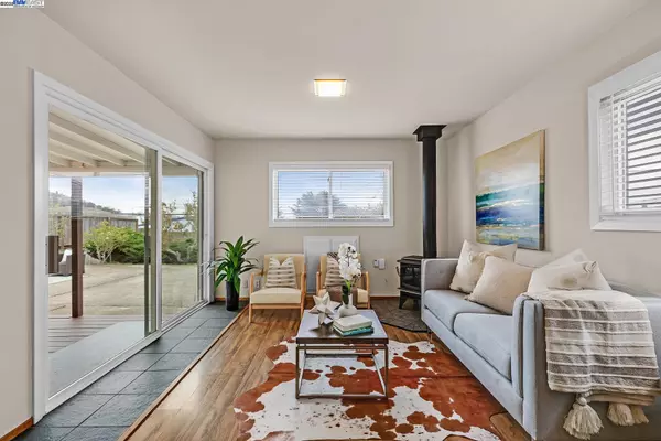 South San, CA 94080,276 Sequoia Ave