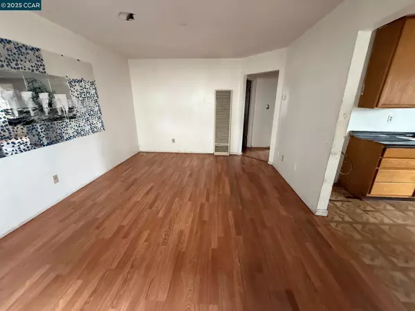 Richmond, CA 94801,435-437 Duboce Ave