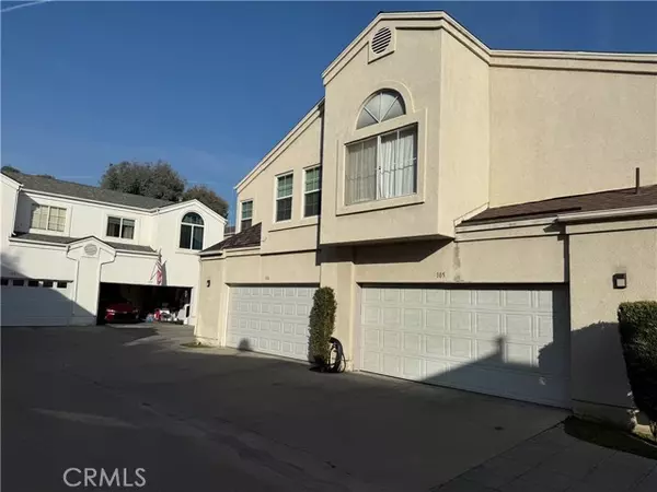 19017 Gault 106, Reseda, CA 91335