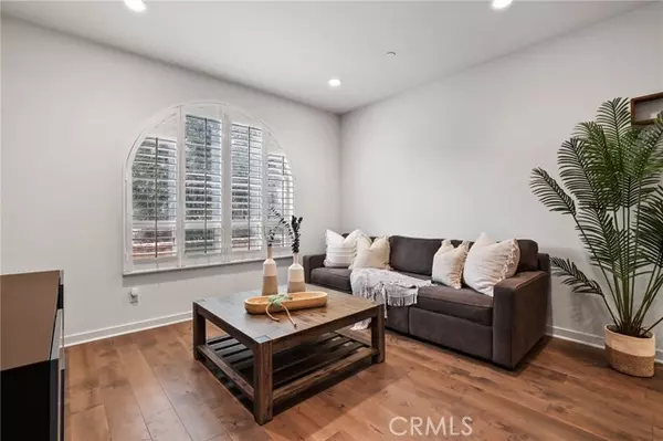 Lake Forest, CA 92630,53 Savannah