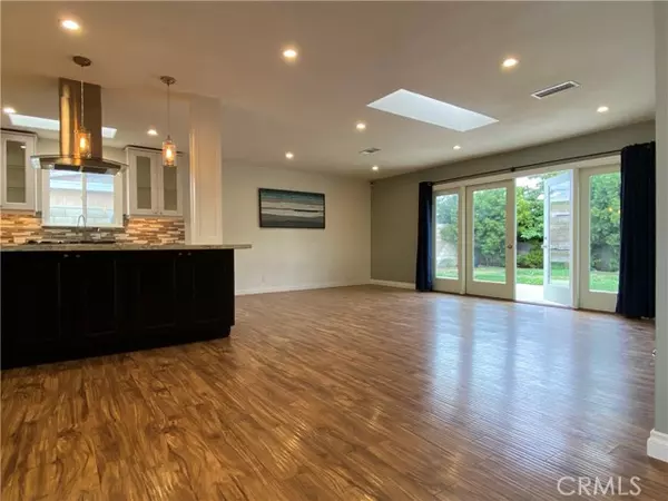 Huntington Beach, CA 92646,18102 Hartlund LN