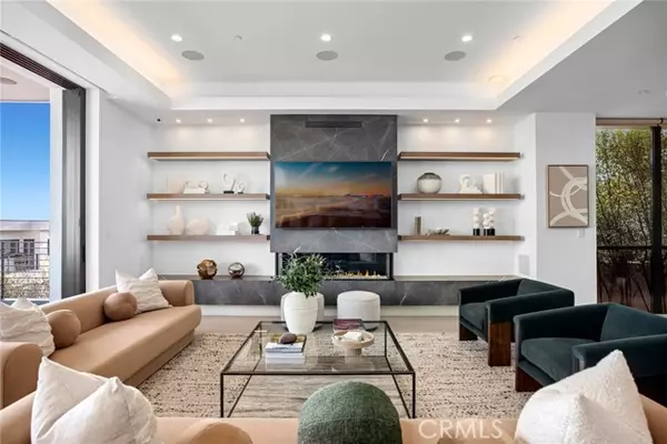 Corona Del Mar, CA 92625,304 Poppy Ave