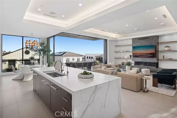 Corona Del Mar, CA 92625,304 Poppy Ave