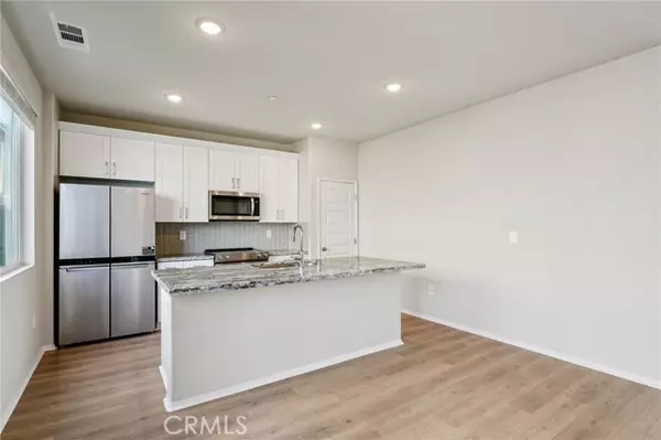 Redlands, CA 92374,1114 Tropic CT