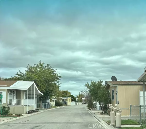 Lancaster, CA 93535,1301 E Avenue I