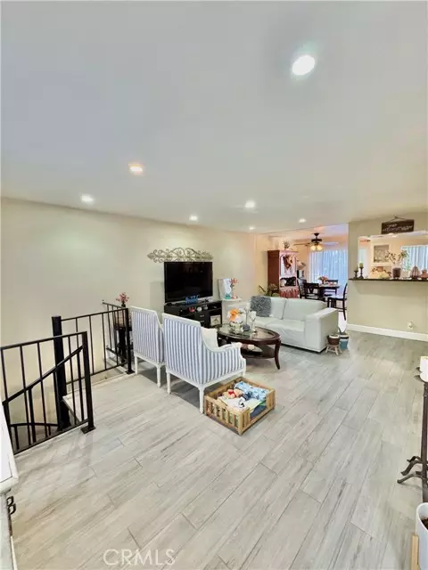 Whittier, CA 90605,13450 Meyer 33