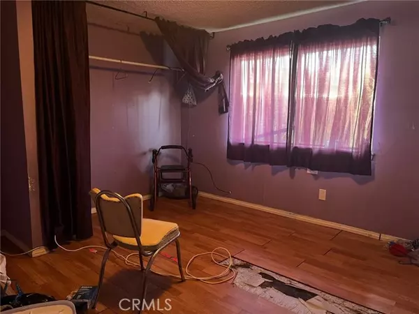 Highland, CA 92346,7824 Peacock