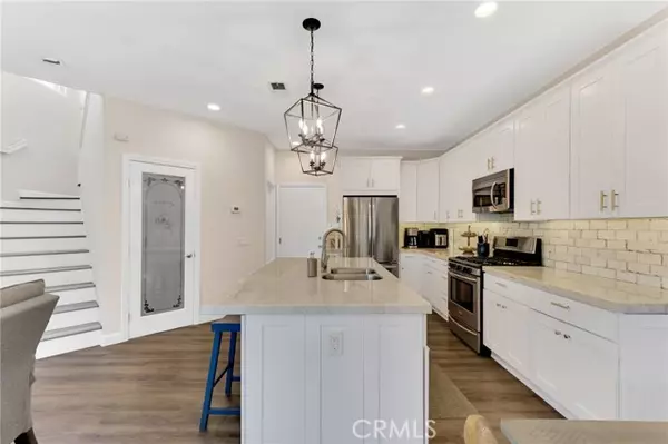 Simi Valley, CA 93065,545 Yarrow DR