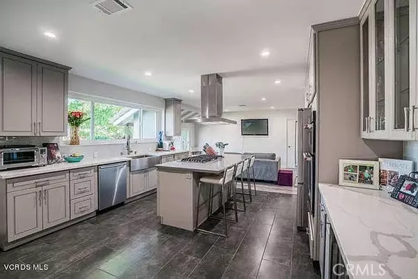 Van Nuys, CA 91405,6656 Columbus AVE