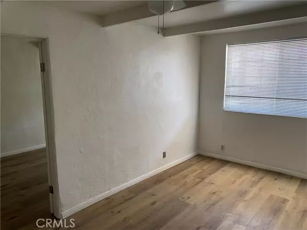 Devore, CA 92407,19216 Kendell