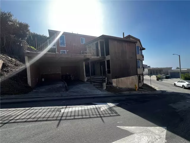 Laguna Beach, CA 92651,1701 Capistrano