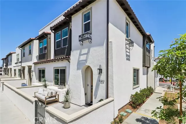 1329 Cantada CT, El Cajon, CA 92019