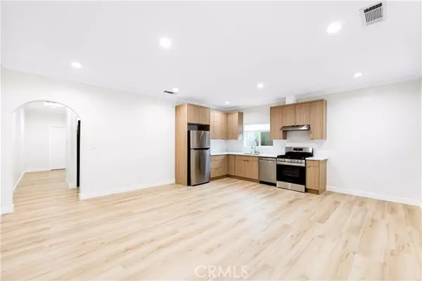 Glendale, CA 91205,720 E Windsor C