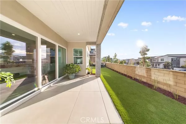 Irvine, CA 92618,262 Sora