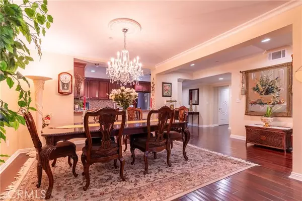 Sherman Oaks, CA 91403,4533 Vista Del Monte AVE 201