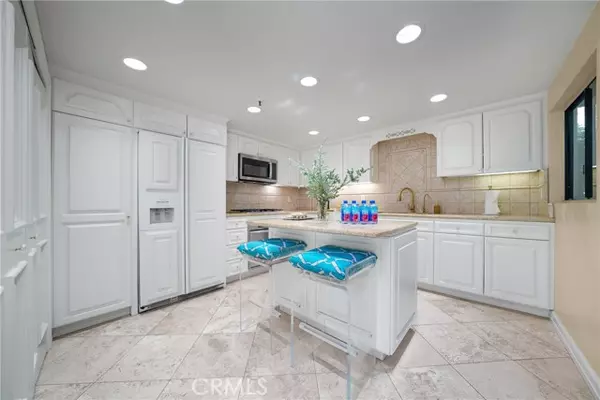 Newport Beach, CA 92660,67 Sea Island DR