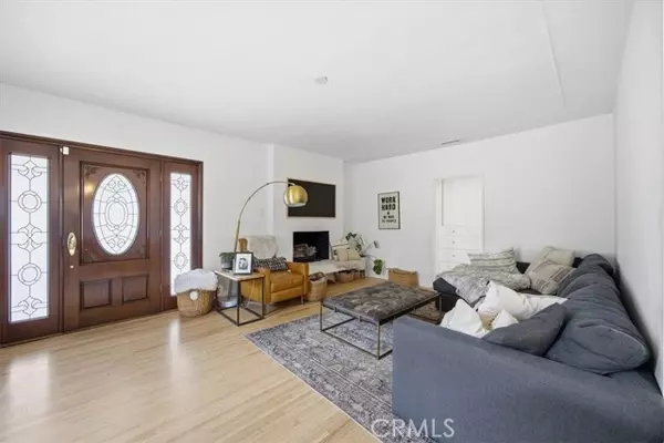 Manhattan Beach, CA 90266,1826 10th ST