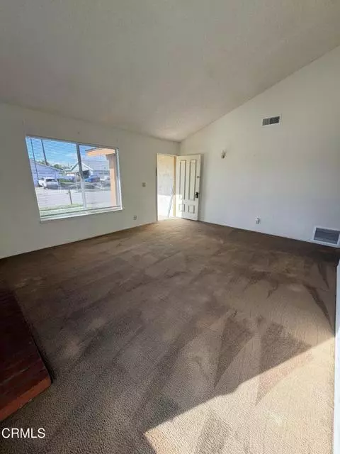 Oxnard, CA 93035,1464 Ebb CT