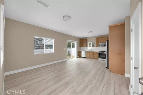 Orange, CA 92867,751 N Grand ST