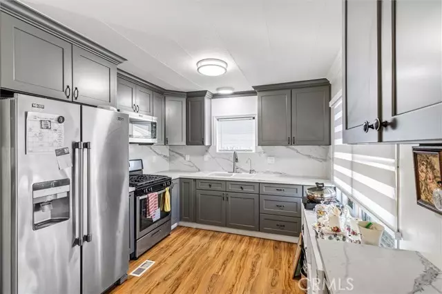 235 S Beach 108, Anaheim, CA 92804