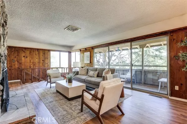 Sunland, CA 91040,7951 Glenties LN