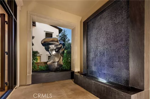 Irvine, CA 92602,545 PENINSULA