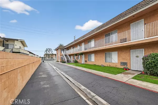 Bellflower, CA 90706,16205 Cornuta Ave 7