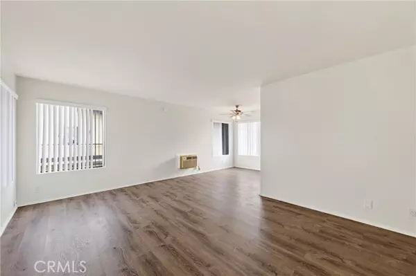 Bellflower, CA 90706,16205 Cornuta Ave 7