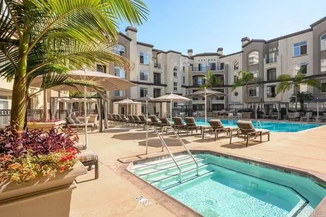 La Jolla, CA 92037,9263 Regents RD B106