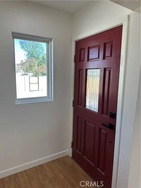 Reseda, CA 91335,19140 strathern