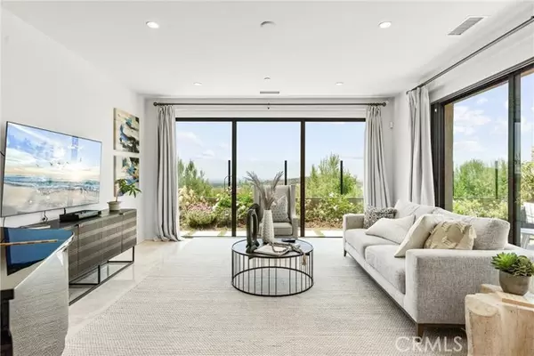 147 Oceano, Irvine, CA 92602