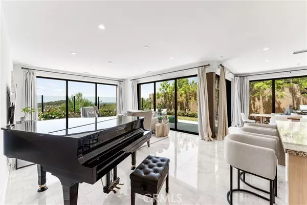 Irvine, CA 92602,147 Oceano