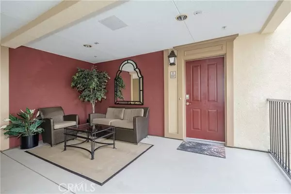 Irvine, CA 92612,2337 Watermarke