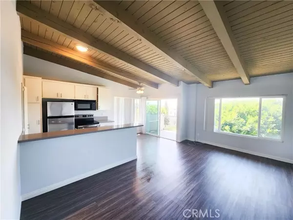 Redondo Beach, CA 90277,100 S Guadalupe AVE 206