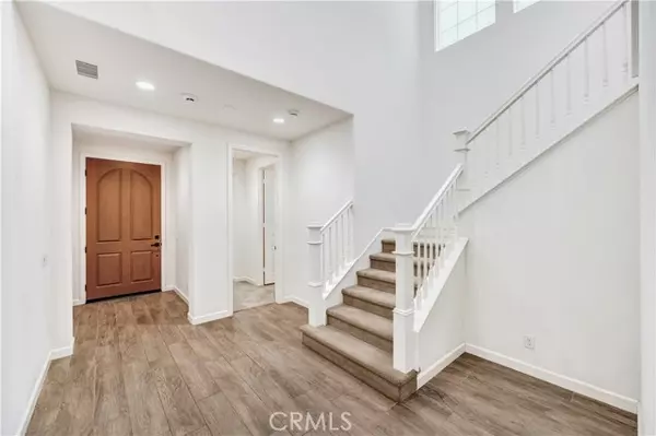 Tustin, CA 92782,11 Lancea PL