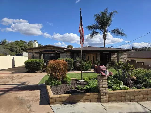 Bonita, CA 91902,3555 FRISBIE ST
