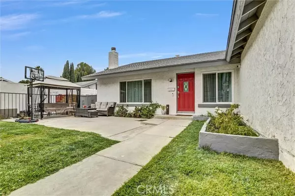 Canyon Country, CA 91387,28947 Lotusgarden