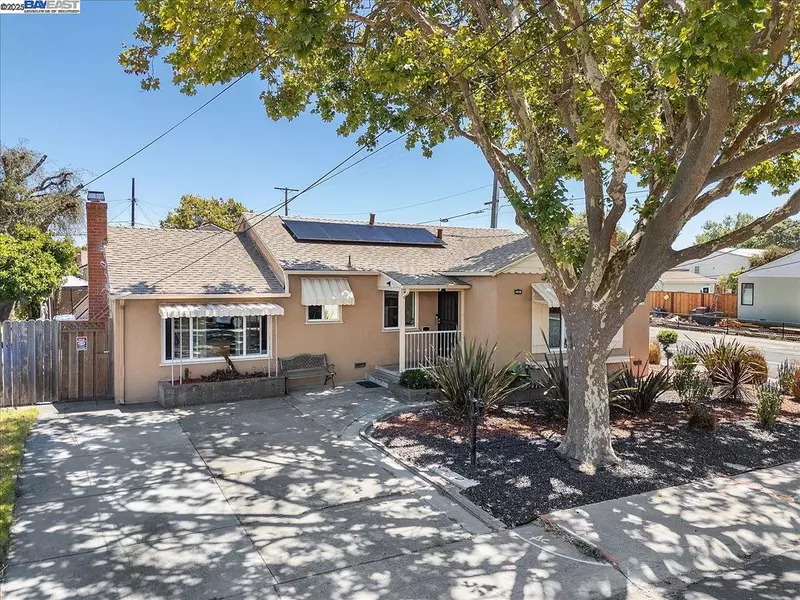 15106 Edgemoor St, San Leandro, CA 94579