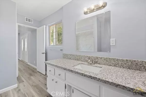 Bakersfield, CA 93309,4005 Madrid AVE