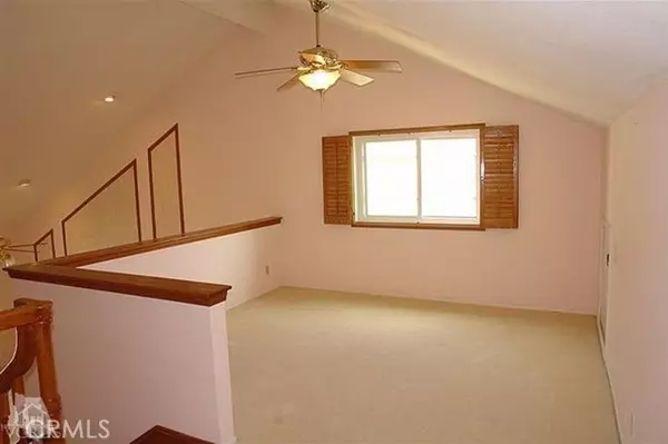 Irvine, CA 92620,25 Mecklenberg