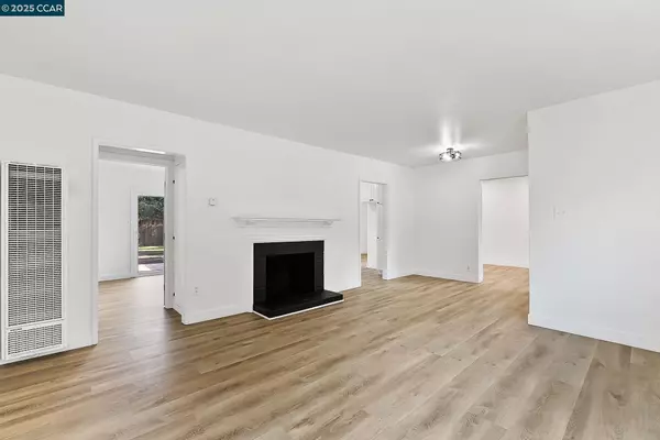 Concord, CA 94518,1640 Apple Dr