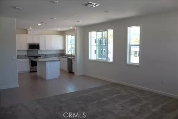 Yorba Linda, CA 92886,18373 Iris LN