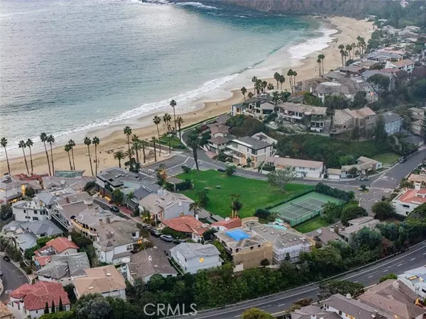 Laguna Beach, CA 92651,45 Emerald Bay