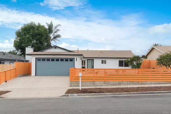 Oceanside, CA 92057,4949 Luna DR